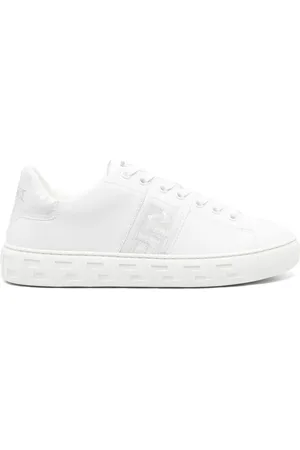 VERSACE Tenis con detalles Greca