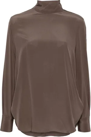 Brunello Cucinelli Blusa de seda con cuello de tortuga