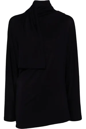 Issey Miyake Playera asimétrica