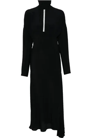 Nº21 Vestido largo con ribete de encaje