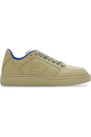 Burberry Tenis de Stock