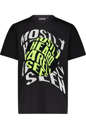 MOSTLY HEARD RARELY SEEN Playera con logo estampado