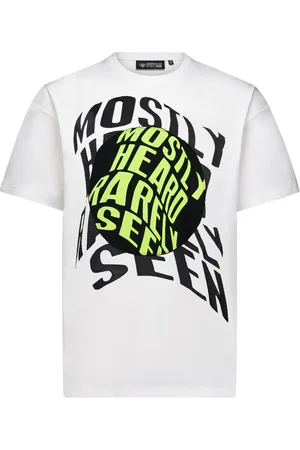 MOSTLY HEARD RARELY SEEN Playera con logo estampado
