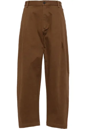 CROQUIS Pantalones tapered con detalles de pinzas