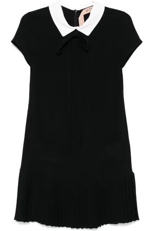 Nº21 Vestido corto con detalle de moño