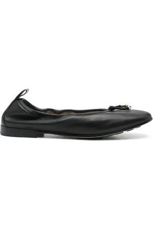 Giorgio Armani Flats con logo en relieve