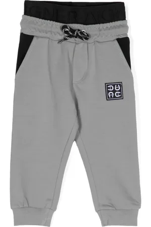 Aigner Pants con parche del logo