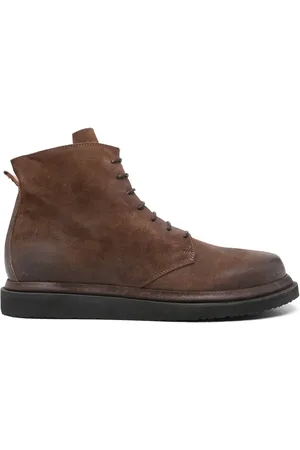 Moma Botas con etiqueta del logo