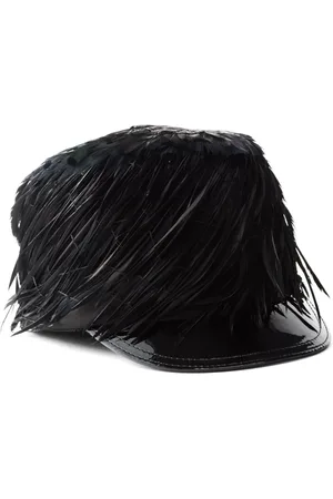 Prada Gorra baker boy con detalle de plumas