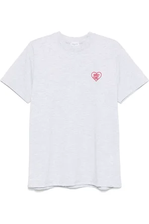 Family First Playera con corazón bordado