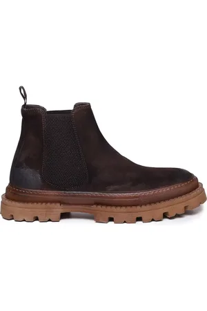 Giuliano Galiano Botas con agujetas