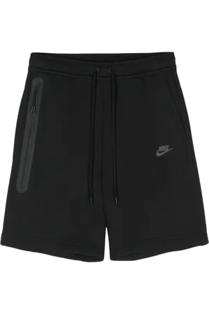 Nike Shorts deportivos con logo estampado