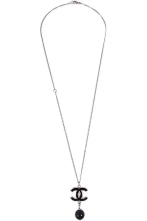 CHANEL Collar con logo CC 2012