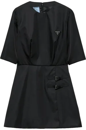 Prada Vestido corto con detalle de hebilla