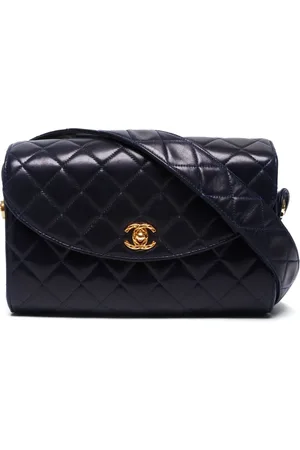 CHANEL Bolsa de hombro capitonada con logo CC 1991-1994
