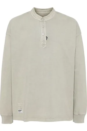 Musium Div. Playera Henley