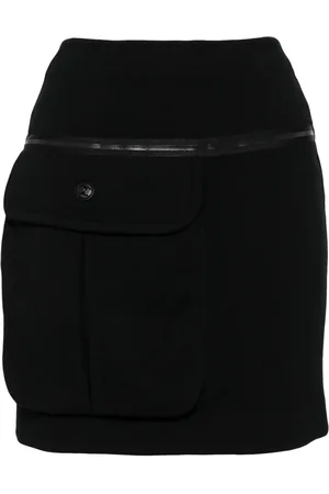 CHANEL Falda corta con bolsillo 2010-2020