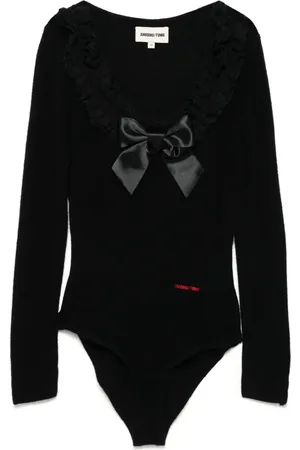 Shushu/Tong Body con detalle de moño