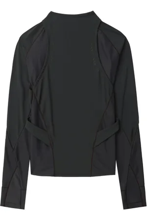 Hyein Seo Top deportivo con diseño stretch