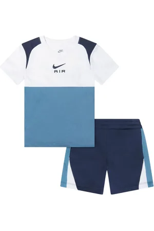 Nike Set de playera y shorts con diseño color block