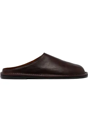 Buttero Slippers con puntera redonda
