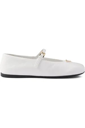 Prada Flats con puntera redonda
