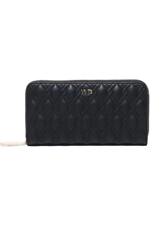 V°73 Cartera capitonada con letras del logo
