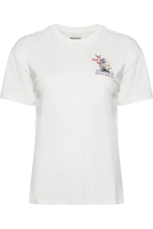 Musium Div. Playera con logo bordado