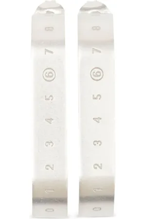 Maison Margiela Aretes con efecto mate y motivo de números
