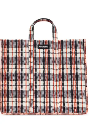 Vetements Tote Barbes
