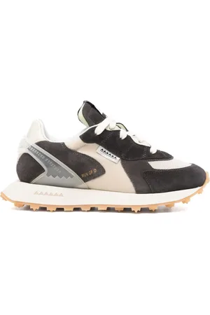 RUN OF Tenis Smoky