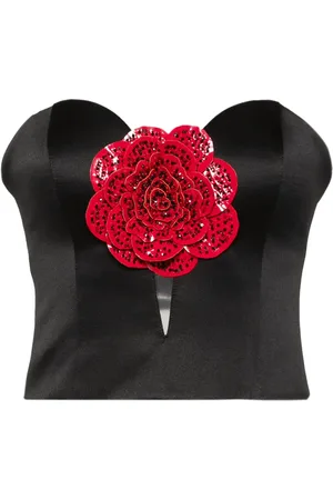 Parlor Top con aplique floral