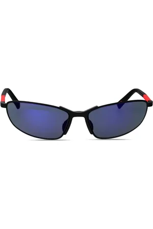 Prada Lentes de sol con armazón ovalada