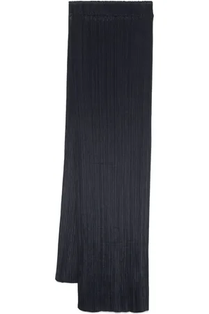 PLEATS PLEASE ISSEY MIYAKE Mascada Madame-T August
