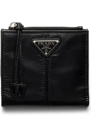 Prada Cartera con compartimentos y cierre