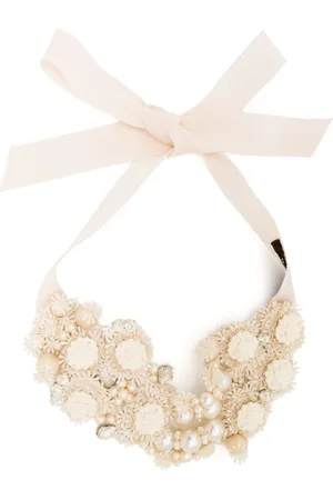 BIYAN Collar bordado