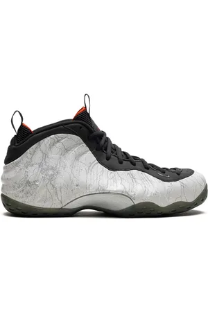 Nike Tenis Air Foamposite One Premium "Jin Kazama" de x Tekken 8