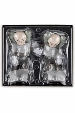 KAWS Figura coleccionable Along The Way