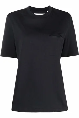 REMAIN Playera con cuello redondo