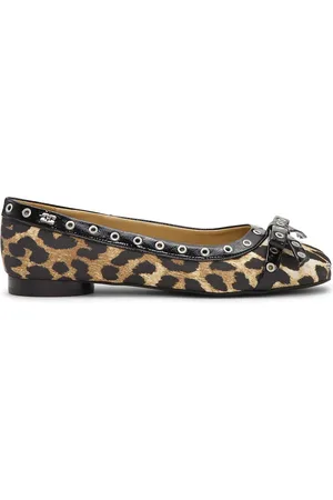 Ganni Flats con detalle de ojales