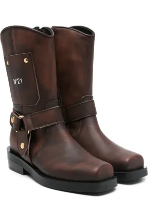 Nº21 Botas con agujetas