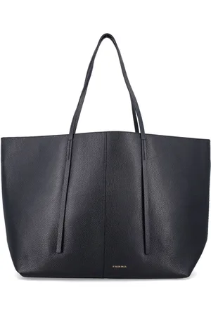 By Malene Birger Tote Abilla