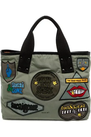 SACAI Tote con distintivo