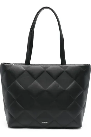 Calvin Klein Tote capitonada mediana