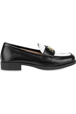 Moschino Mocasines con placa del logo