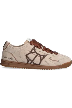 Naked Wolfe Tenis Exposure