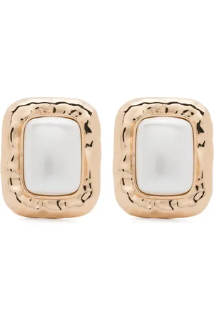 Self-Portrait Aretes moteados