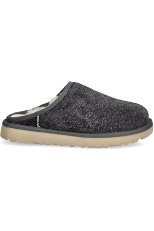 UGG Slippers Classic Shaggy