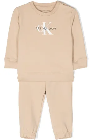 Calvin Klein Traje deportivo de tres piezas con logo estampado