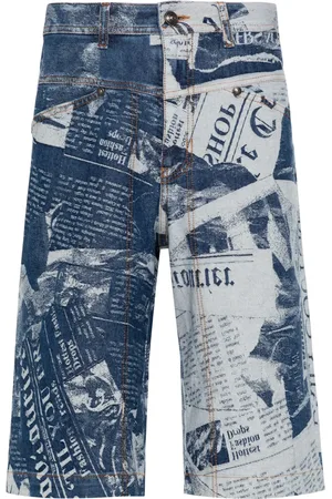 VERSACE Shorts de mezclilla con estampado de periódico